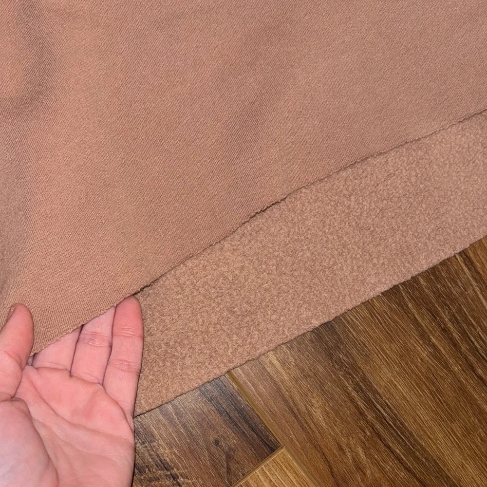 5/$25🌼 Wild Fable Tan Cut-Cropped Crewneck Sweatshirt size XL